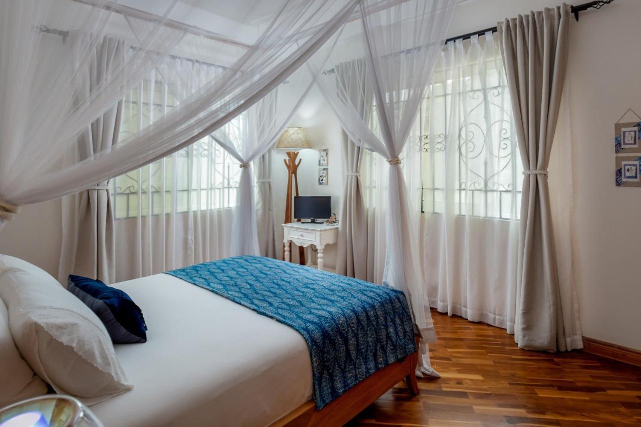 Ewange - A Casa Mia Bed and Breakfast Kampala Exteriör bild